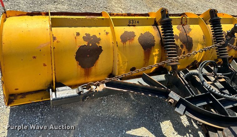 image for item EH6635 2010 International WorkStar 7400  dump truck