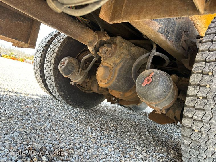 image for item EH6635 2010 International WorkStar 7400  dump truck