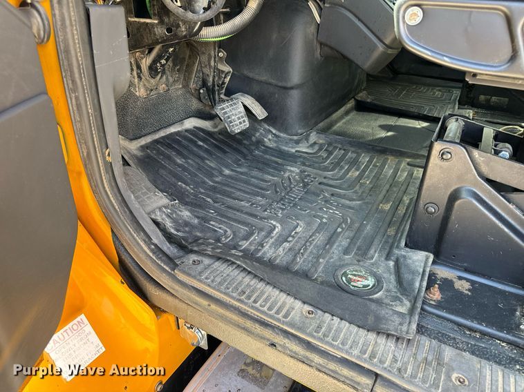 image for item EH6635 2010 International WorkStar 7400  dump truck