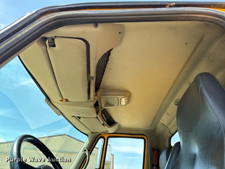 image for item EH6635 2010 International WorkStar 7400  dump truck