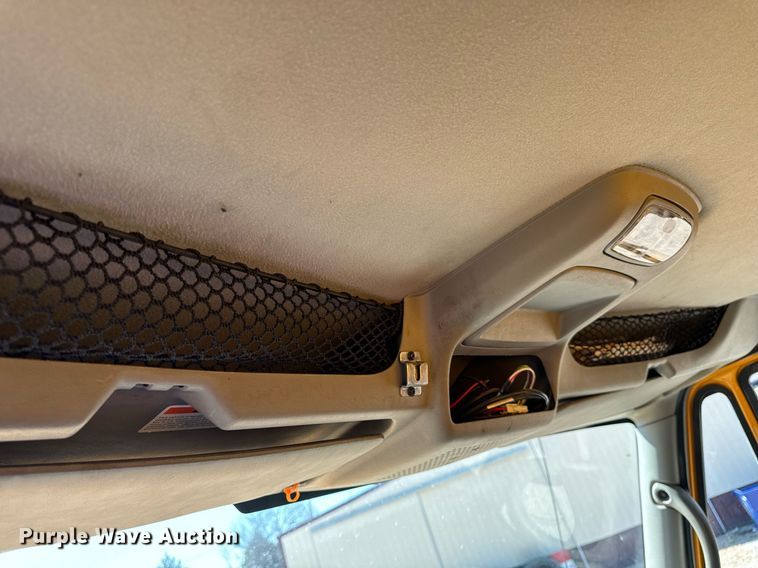 image for item EH6635 2010 International WorkStar 7400  dump truck