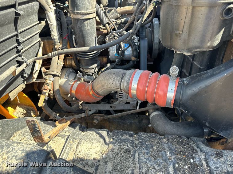 image for item EH6635 2010 International WorkStar 7400  dump truck