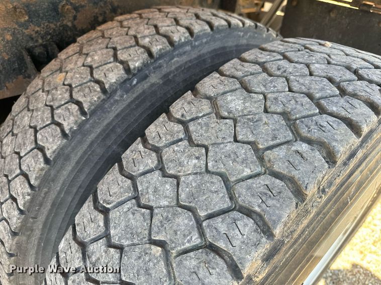 image for item EH6635 2010 International WorkStar 7400  dump truck