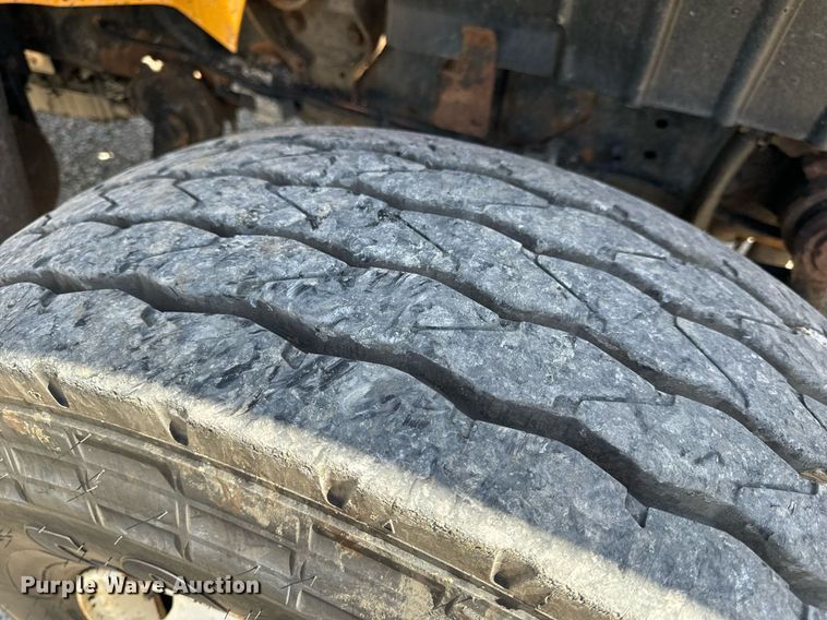 image for item EH6635 2010 International WorkStar 7400  dump truck