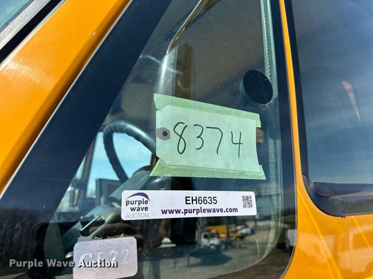 image for item EH6635 2010 International WorkStar 7400  dump truck