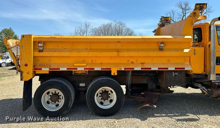 image for item EH6636 2011 International WorkStar 7500 dump truck