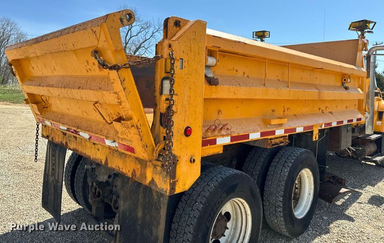 image for item EH6636 2011 International WorkStar 7500 dump truck