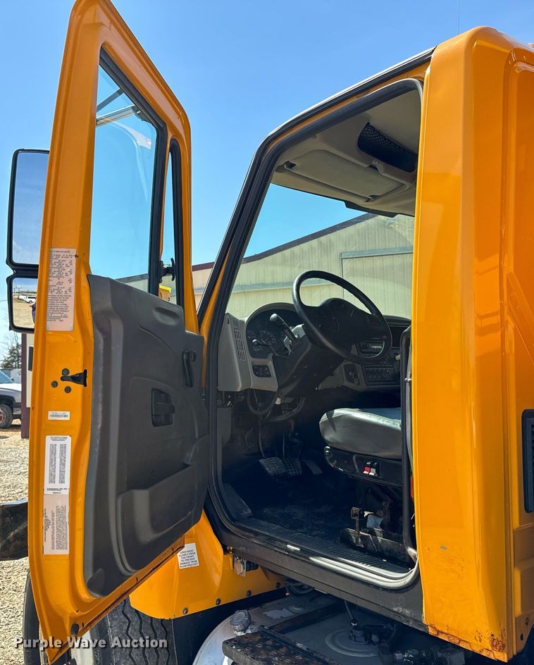 image for item EH6636 2011 International WorkStar 7500 dump truck