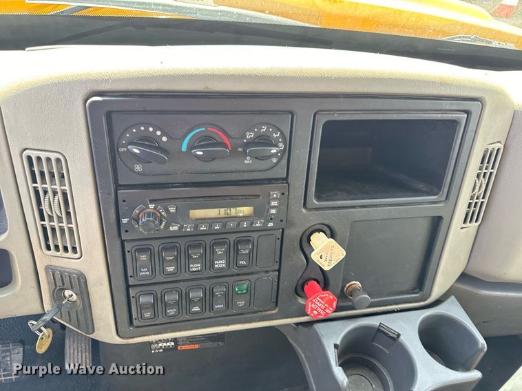 image for item EH6636 2011 International WorkStar 7500 dump truck