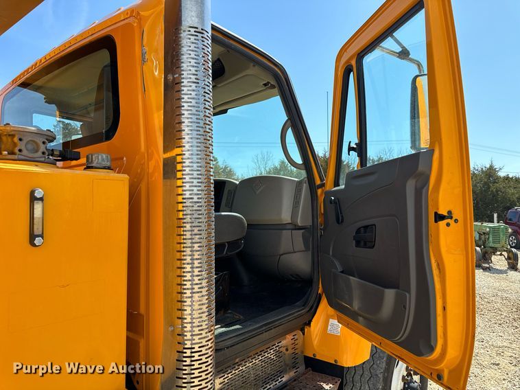 image for item EH6636 2011 International WorkStar 7500 dump truck