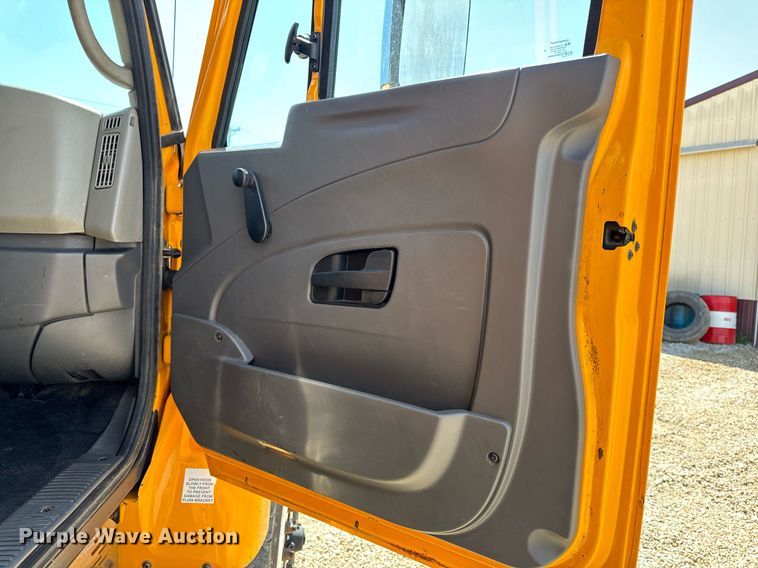 image for item EH6636 2011 International WorkStar 7500 dump truck