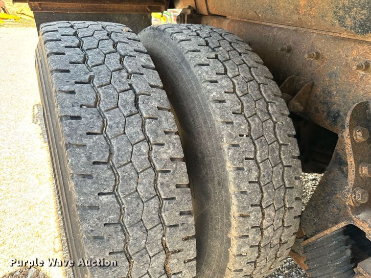 image for item EH6636 2011 International WorkStar 7500 dump truck