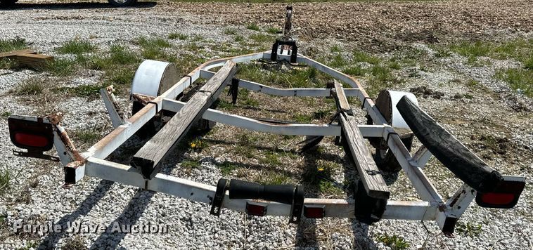 image for item EH6637 1990 Haul Rite boat trailer