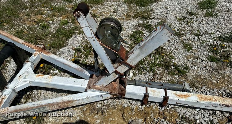 image for item EH6637 1990 Haul Rite boat trailer