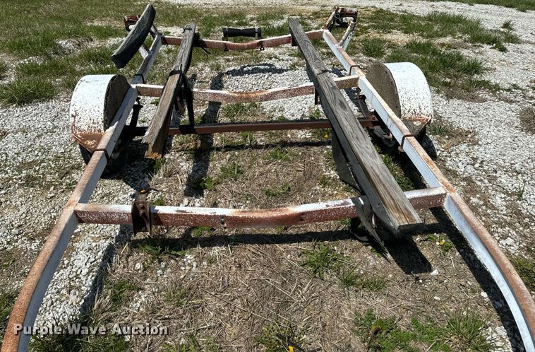 image for item EH6637 1990 Haul Rite boat trailer