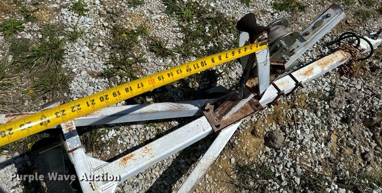 image for item EH6637 1990 Haul Rite boat trailer