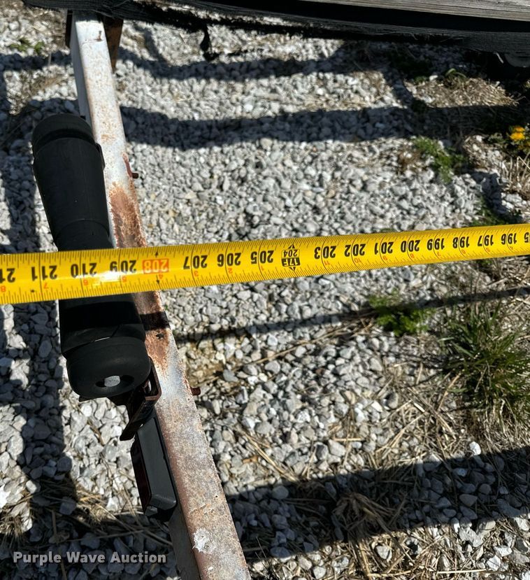 image for item EH6637 1990 Haul Rite boat trailer