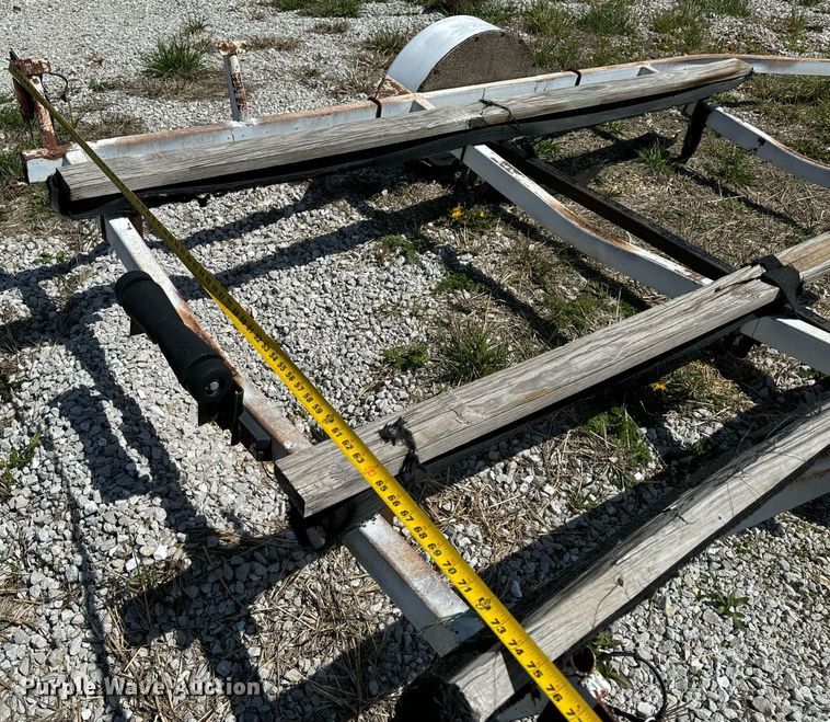 image for item EH6637 1990 Haul Rite boat trailer