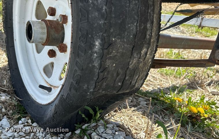 image for item EH6637 1990 Haul Rite boat trailer