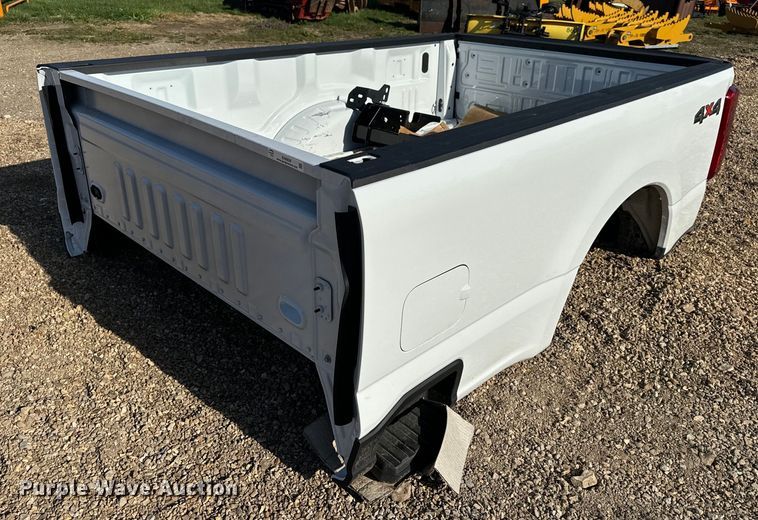 image for item EH6638 2024 Ford pickup truck bed