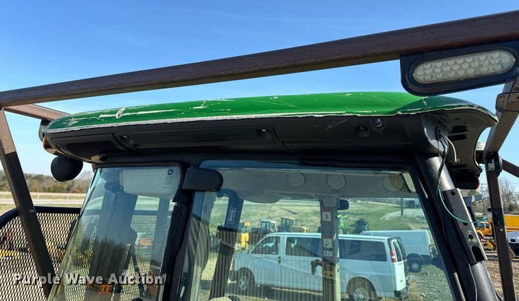 image for item EH6639 2009 John Deere 5101E MFWD tractor