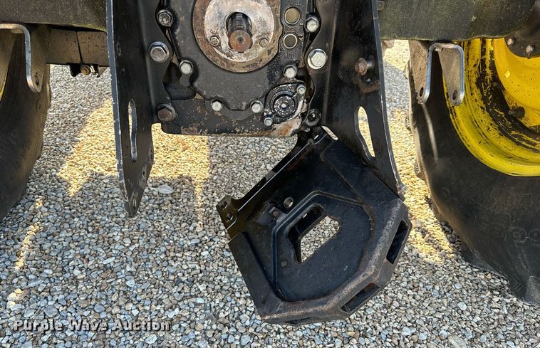 image for item EH6639 2009 John Deere 5101E MFWD tractor