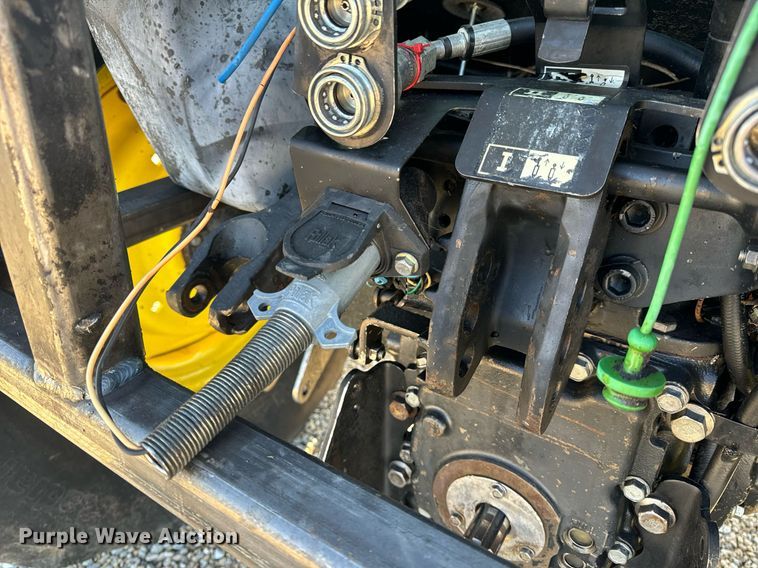 image for item EH6639 2009 John Deere 5101E MFWD tractor