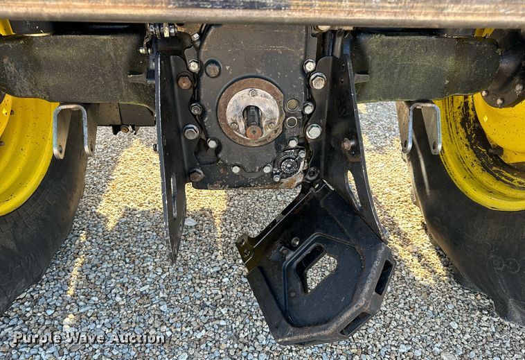 image for item EH6639 2009 John Deere 5101E MFWD tractor