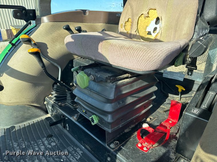 image for item EH6639 2009 John Deere 5101E MFWD tractor