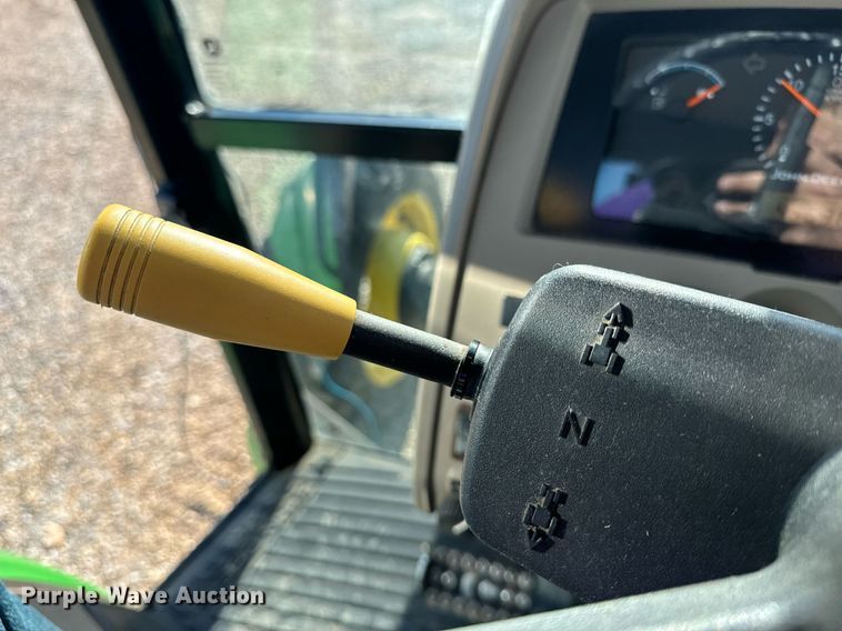 image for item EH6639 2009 John Deere 5101E MFWD tractor