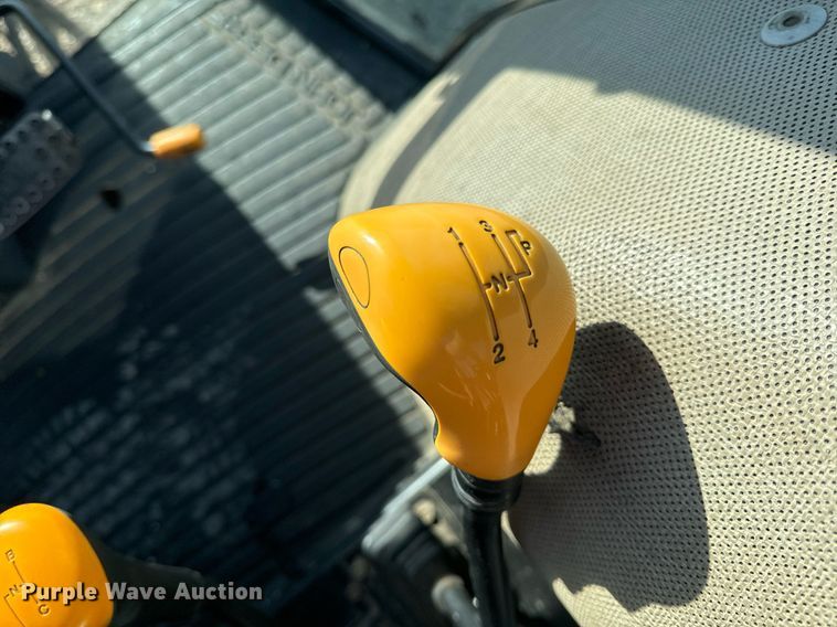 image for item EH6639 2009 John Deere 5101E MFWD tractor