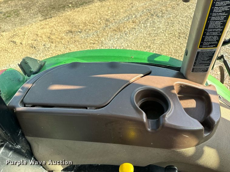 image for item EH6639 2009 John Deere 5101E MFWD tractor