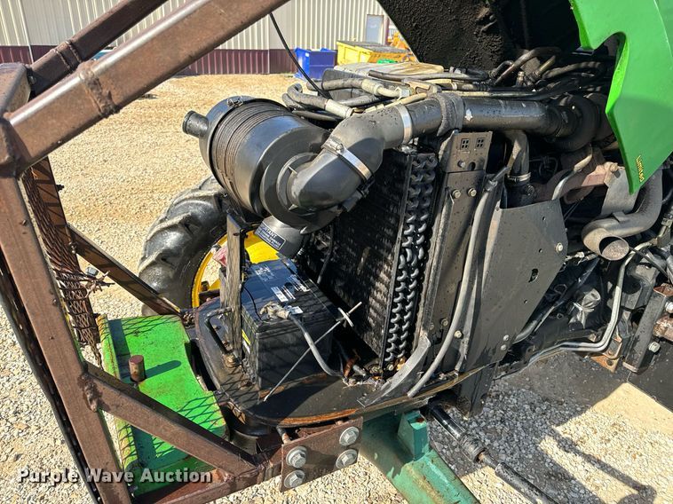 image for item EH6639 2009 John Deere 5101E MFWD tractor