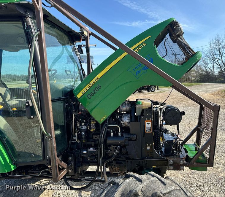 image for item EH6639 2009 John Deere 5101E MFWD tractor