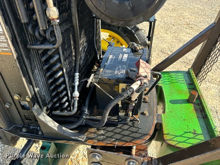 image for item EH6639 2009 John Deere 5101E MFWD tractor