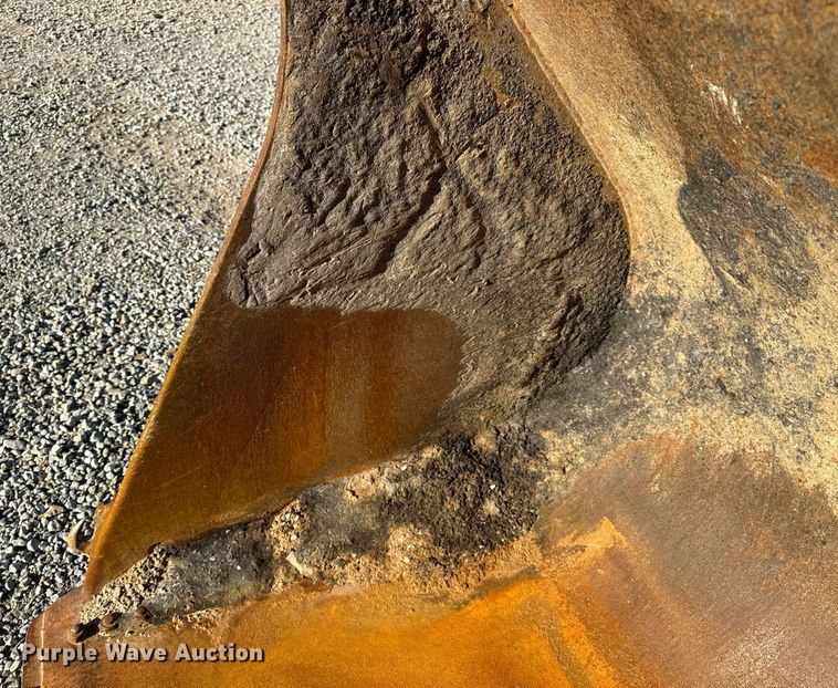 image for item EH6640 2003 John Deere 624H wheel loader