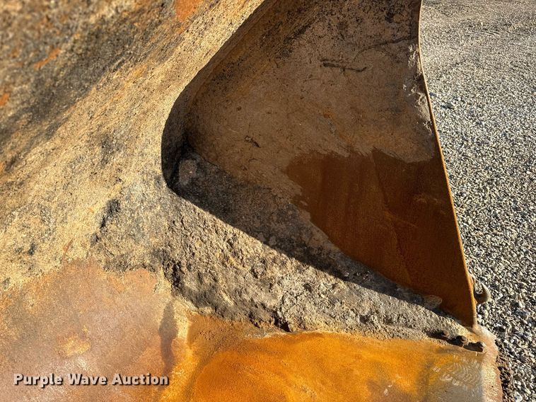 image for item EH6640 2003 John Deere 624H wheel loader