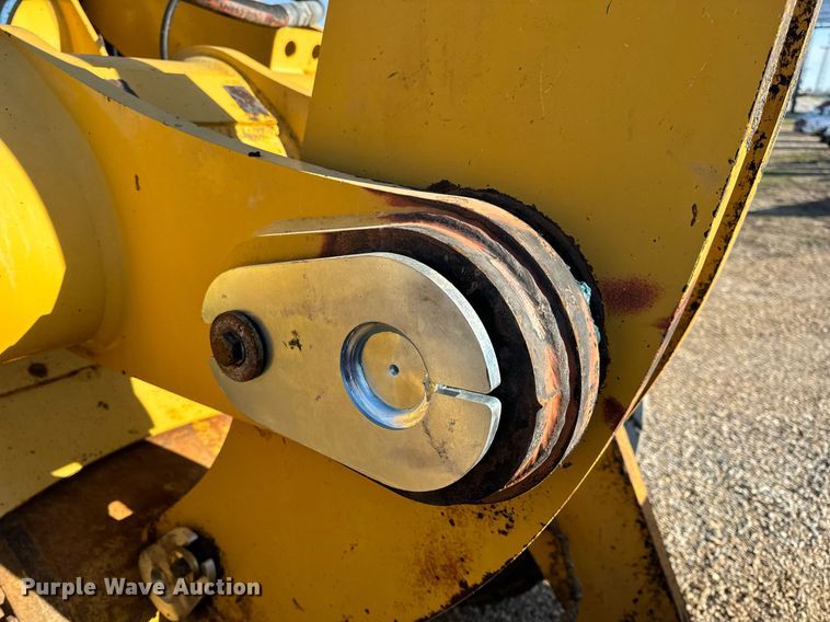 image for item EH6640 2003 John Deere 624H wheel loader