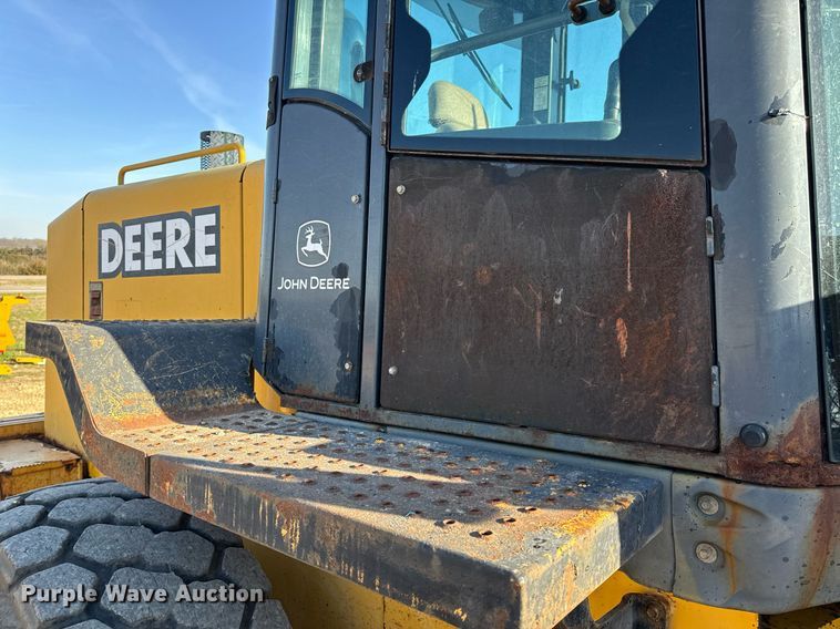 image for item EH6640 2003 John Deere 624H wheel loader