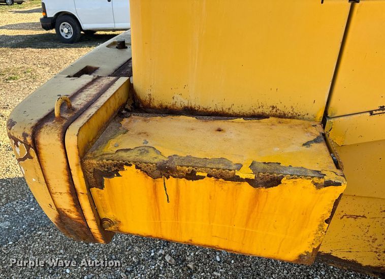 image for item EH6640 2003 John Deere 624H wheel loader