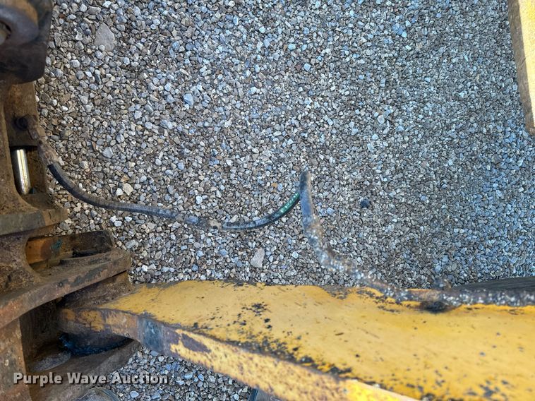 image for item EH6640 2003 John Deere 624H wheel loader