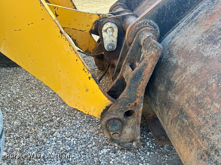 image for item EH6640 2003 John Deere 624H wheel loader