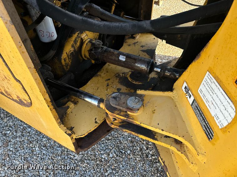 image for item EH6640 2003 John Deere 624H wheel loader