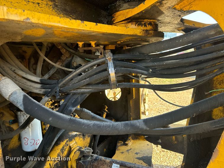 image for item EH6640 2003 John Deere 624H wheel loader