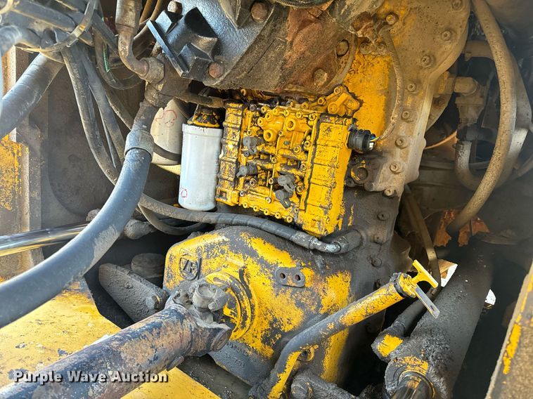 image for item EH6640 2003 John Deere 624H wheel loader