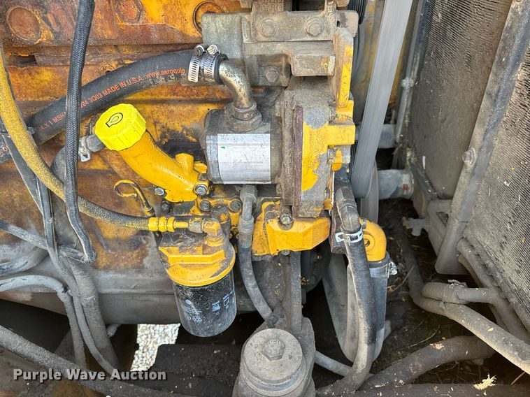 image for item EH6640 2003 John Deere 624H wheel loader