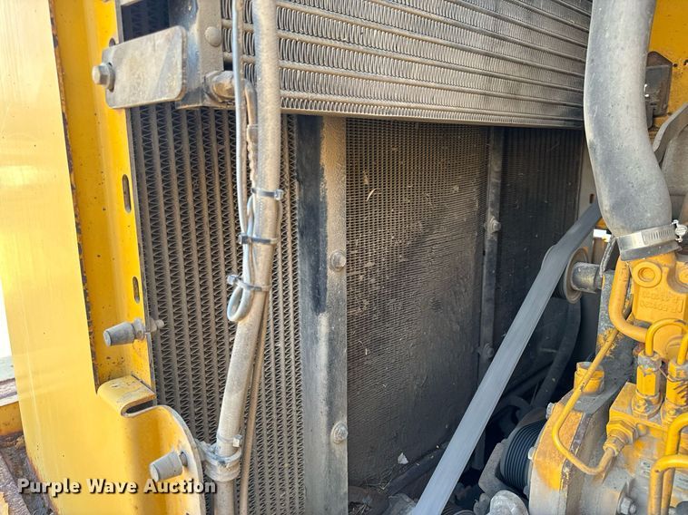 image for item EH6640 2003 John Deere 624H wheel loader