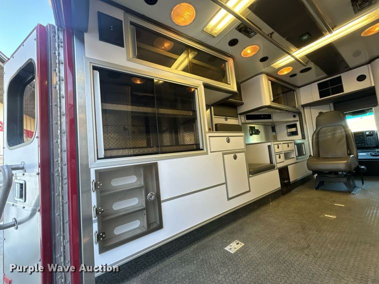 image for item EH6647 2008 Chevrolet C4500 ambulance