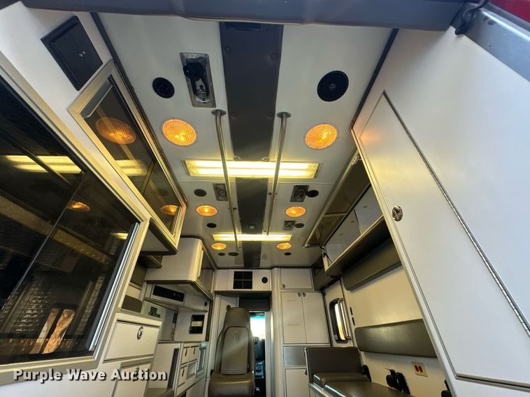 image for item EH6647 2008 Chevrolet C4500 ambulance