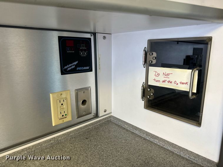 image for item EH6647 2008 Chevrolet C4500 ambulance